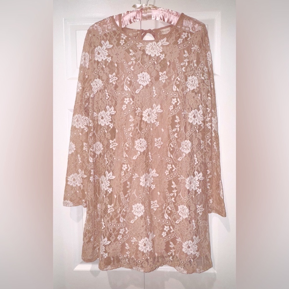 Altar'd State Rauma Dress Neutral Cream Floral Lace Mesh Long Sleeve Size M. EUC